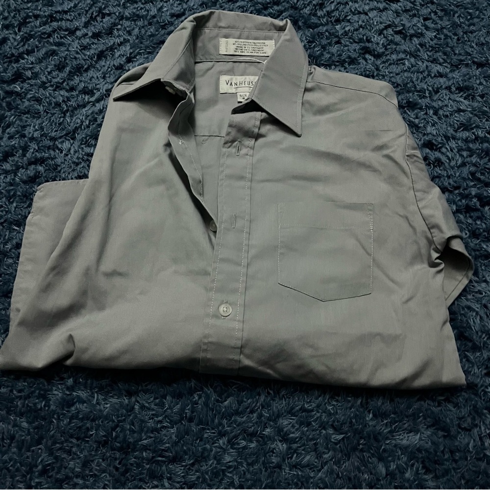 Van Heusen Boys Long Sleeve Button Up Dress Shirt in grey Size 8 💸 SALE 💸